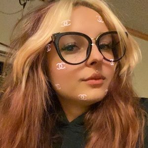 Meet your Posher, Bambi